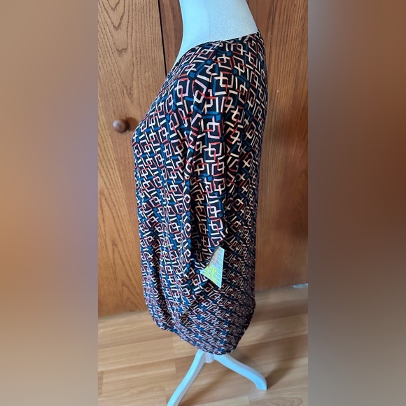 NWT Lularoe Irma Shirt XXS High Low Tunic T-shirt Oversize Black Blue Red - Picture 2 of 16